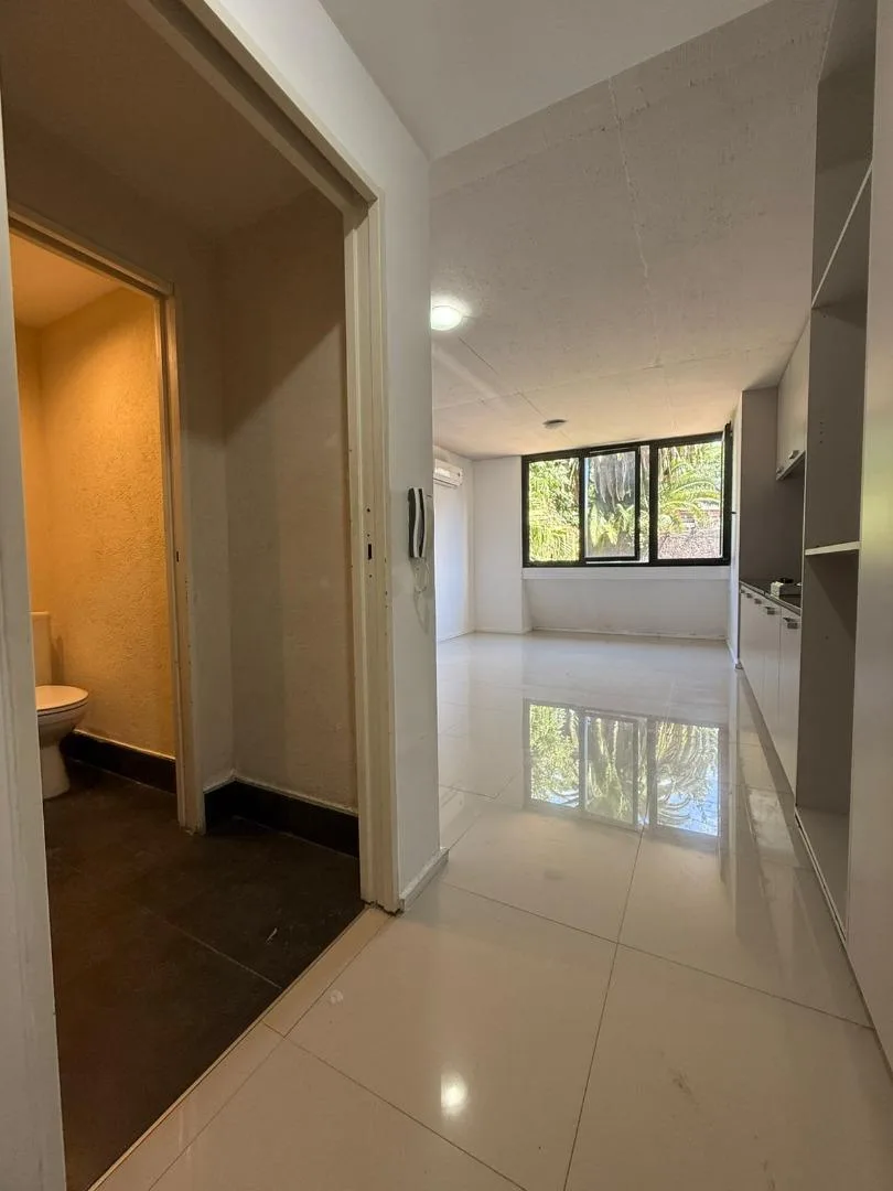 Monoambiente contrafrente en Núñez