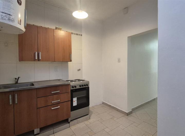 Ground-floor PH with private entrance, two bedrooms and terrace in Villa Martelli