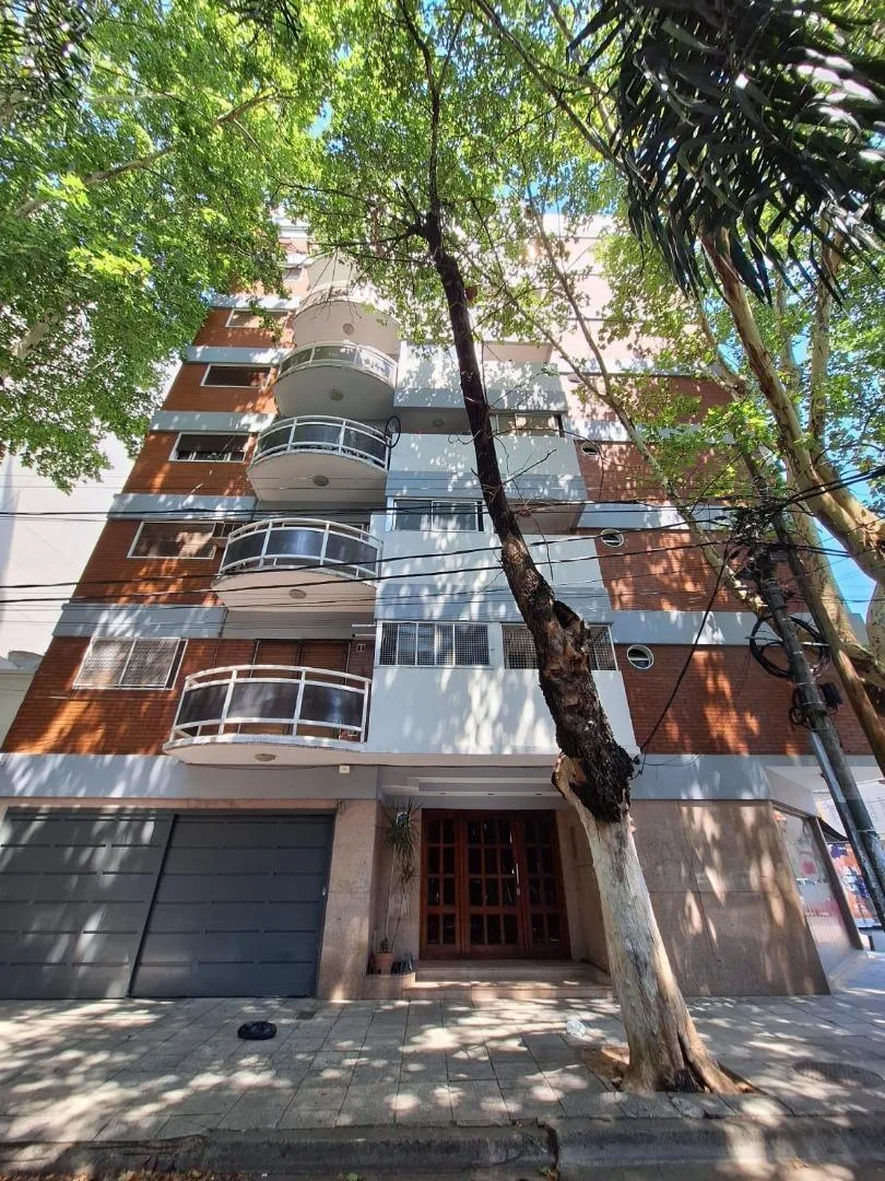 Departamento de 3 ambientes al frente en General San Martín