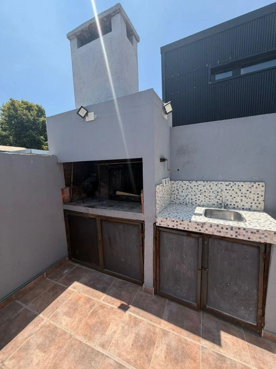 Casa de 4 ambientes en Parque Patricios