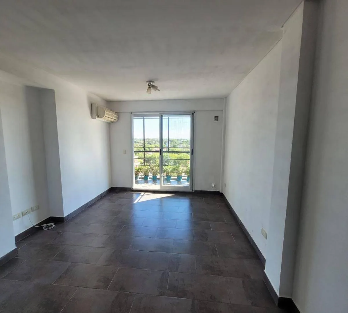 Two-room apartment in Esteban Echeverría