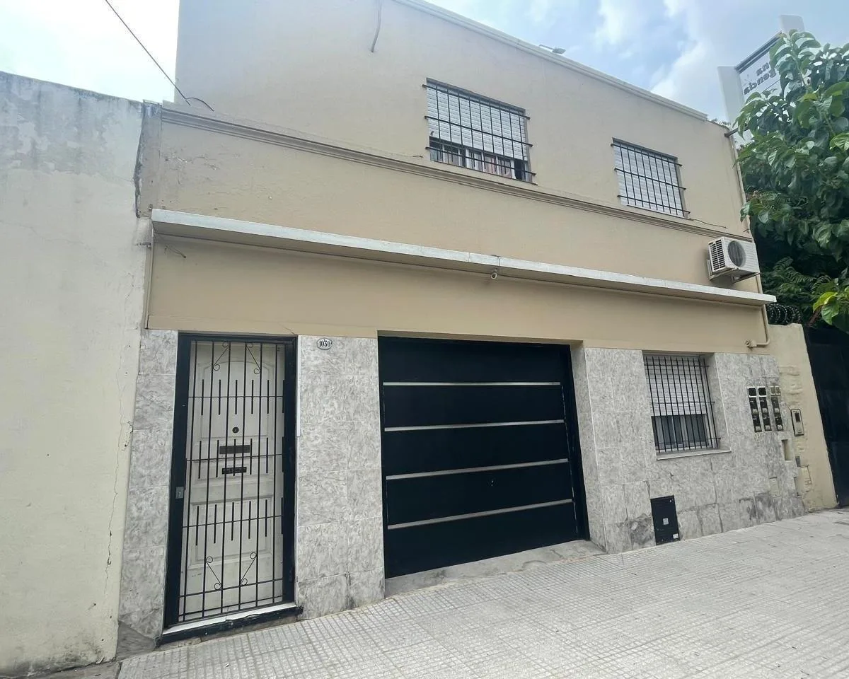 PH de 2 ambientes en Flores