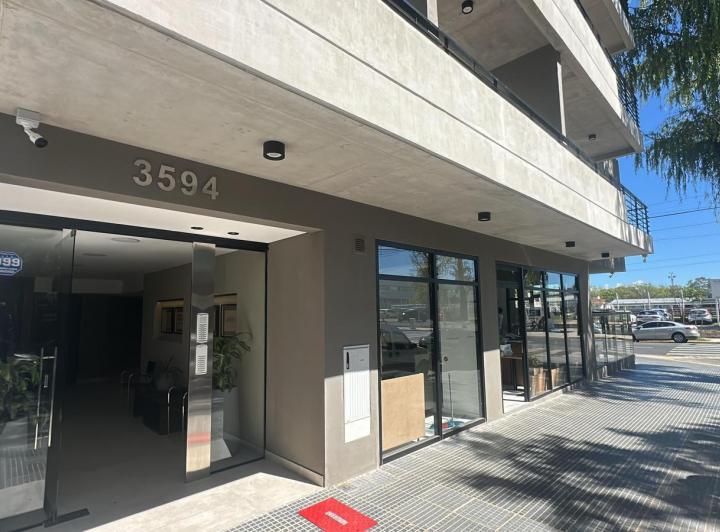 Monoambiente a estrenar con balcón al frente en Villa Urquiza