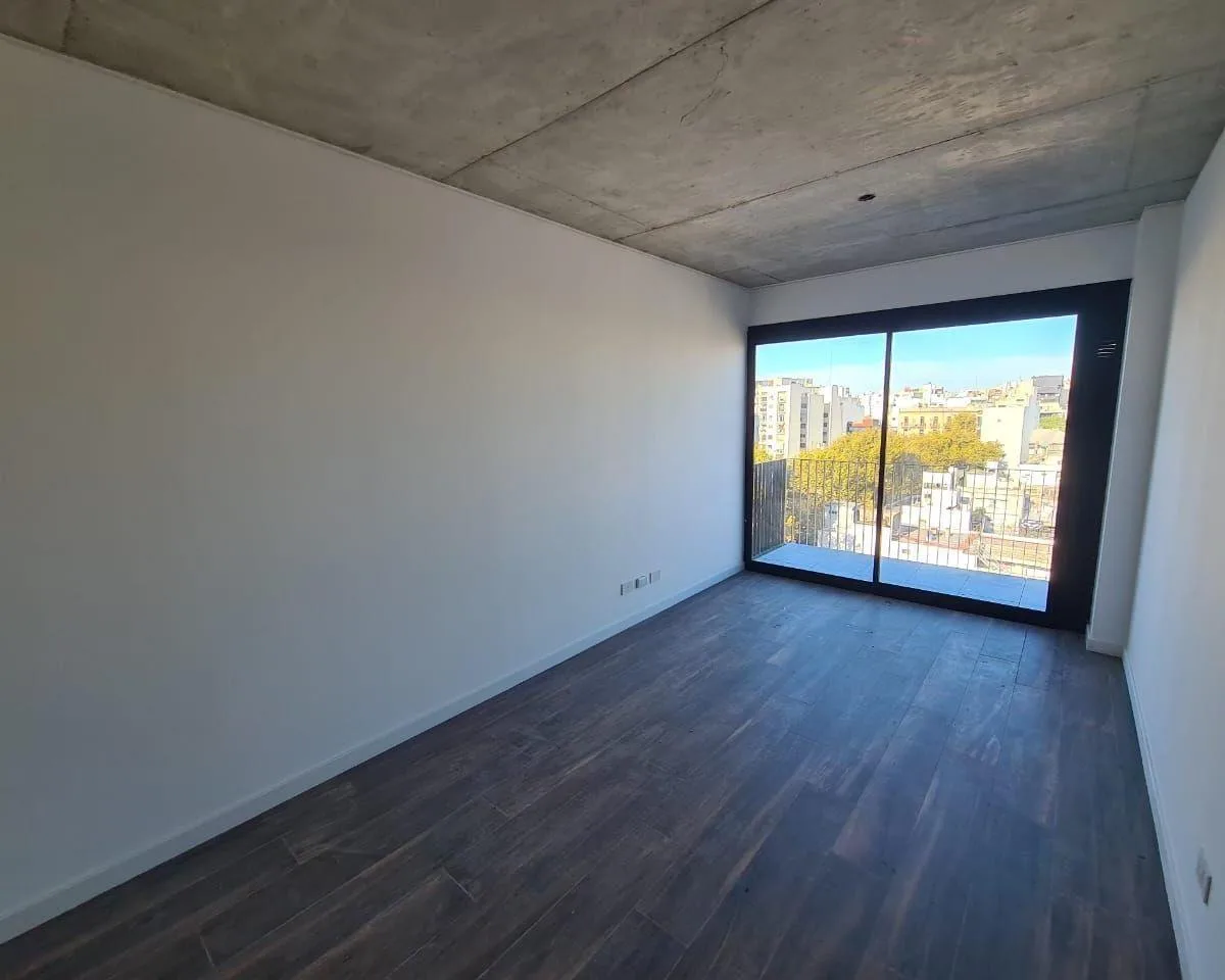 Квартира с 1 спальней в Villa Crespo с балконом, после ремонта