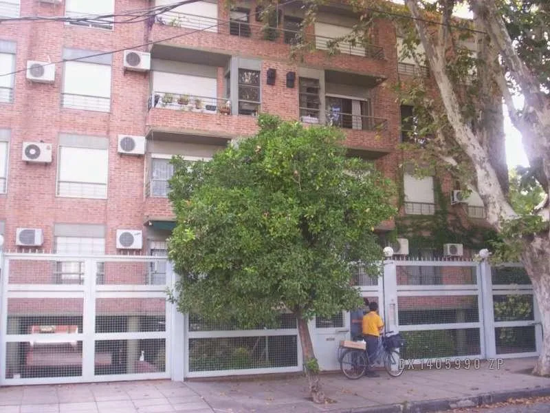 Departamento de 2 ambientes con balcón en San Isidro