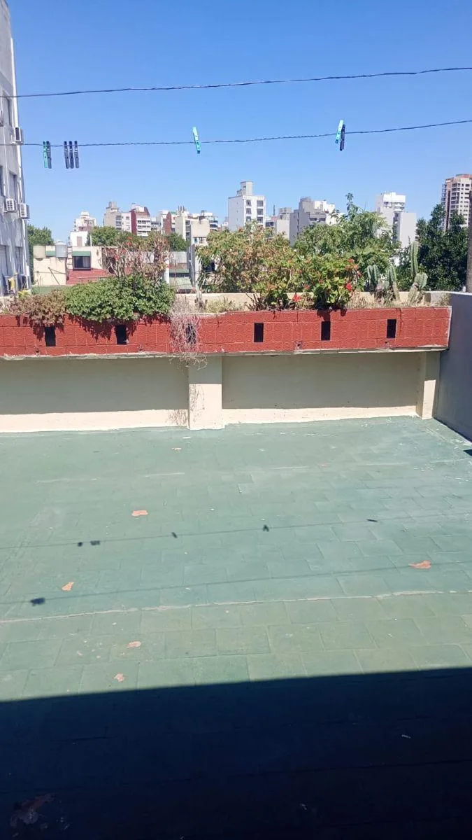 PH de 3 ambientes al contrafrente con terraza en Lanús