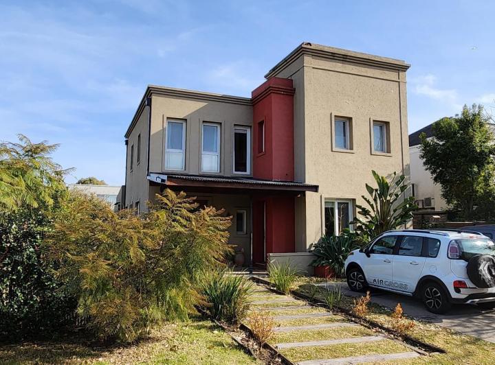 Casa en Venta o Alquiler - La Damasia - San Fernando