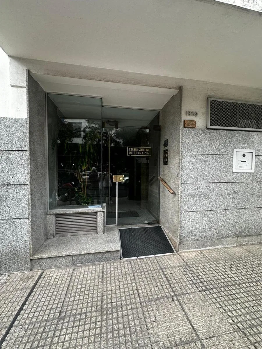 Two-room apartment in Banfield Centro