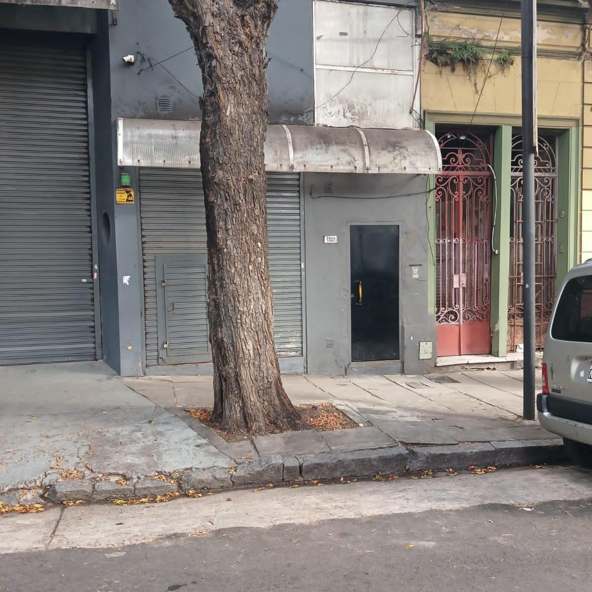 PH de 2 dormitorios reciclado en Parque Patricios