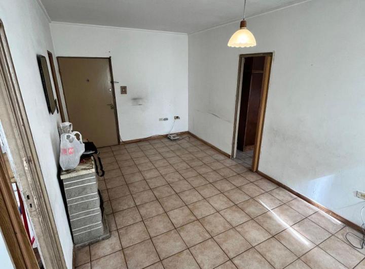 Apartamento de dois ambientes com 1 quarto para alugar em Boedo