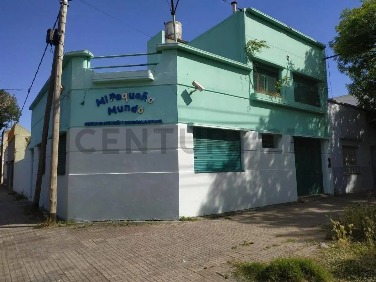 Casa com 4 quartos em La Plata