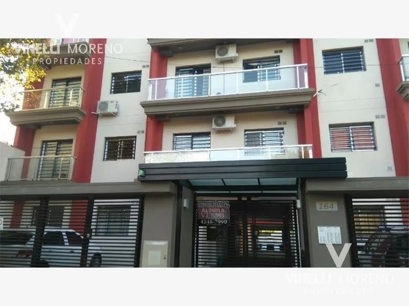 Two-room apartment with assigned parking in Lomas de Zamora