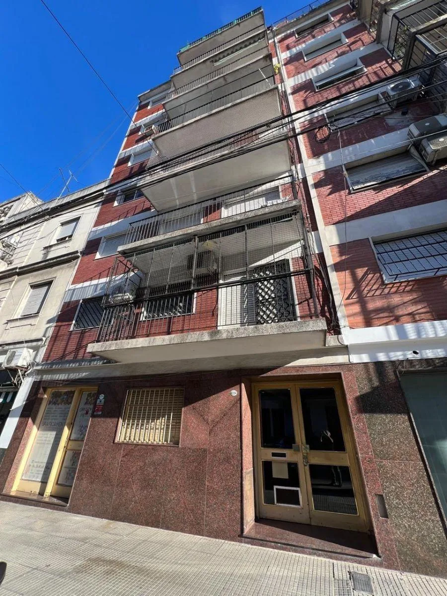 Departamento de 3 dormitorios con balcón en Barracas