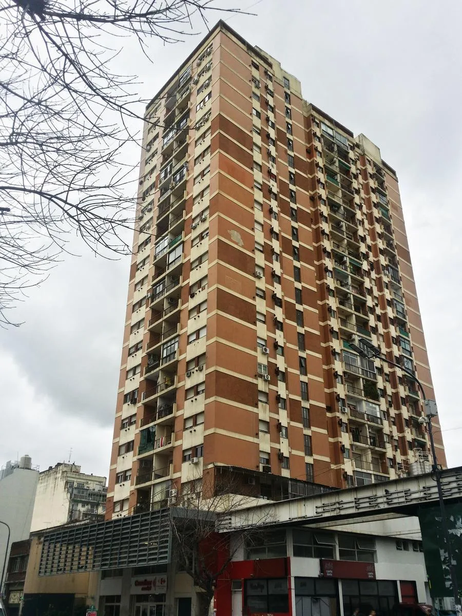 Apartamento de três ambientes com 2 dormitórios em San Telmo