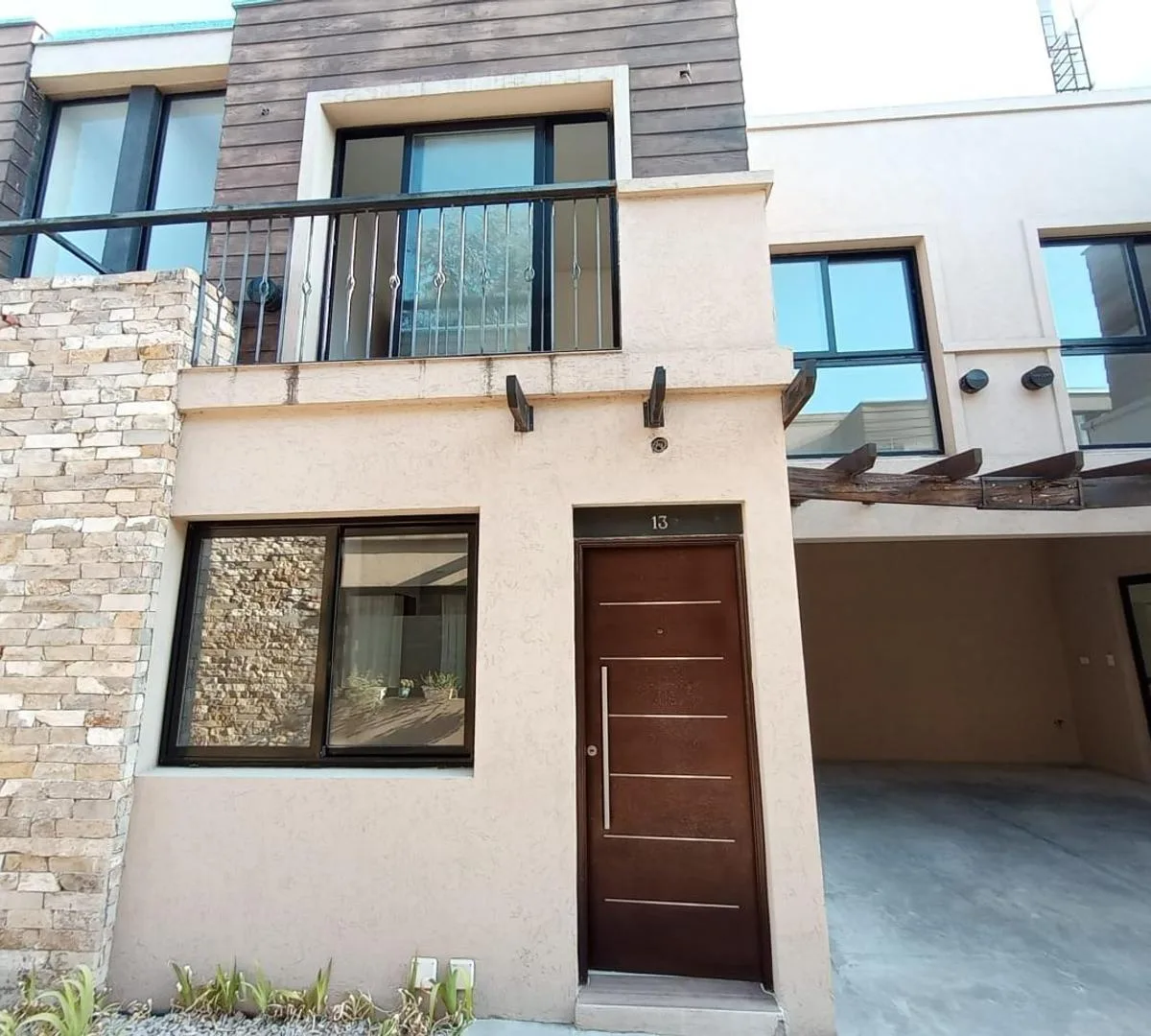 Departamento de 3 ambientes con cochera en Luján