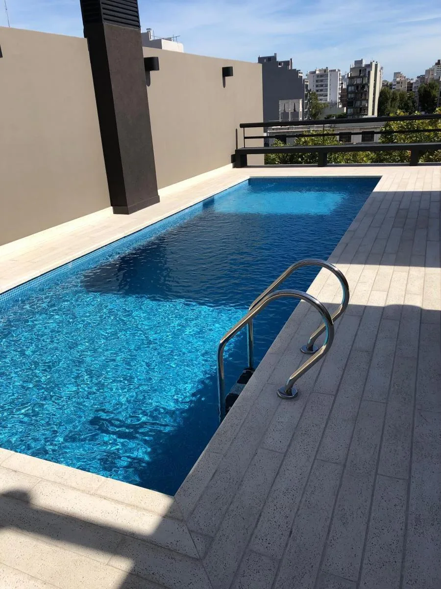 Departamento de 2 ambientes sin muebles en Chacarita con cochera