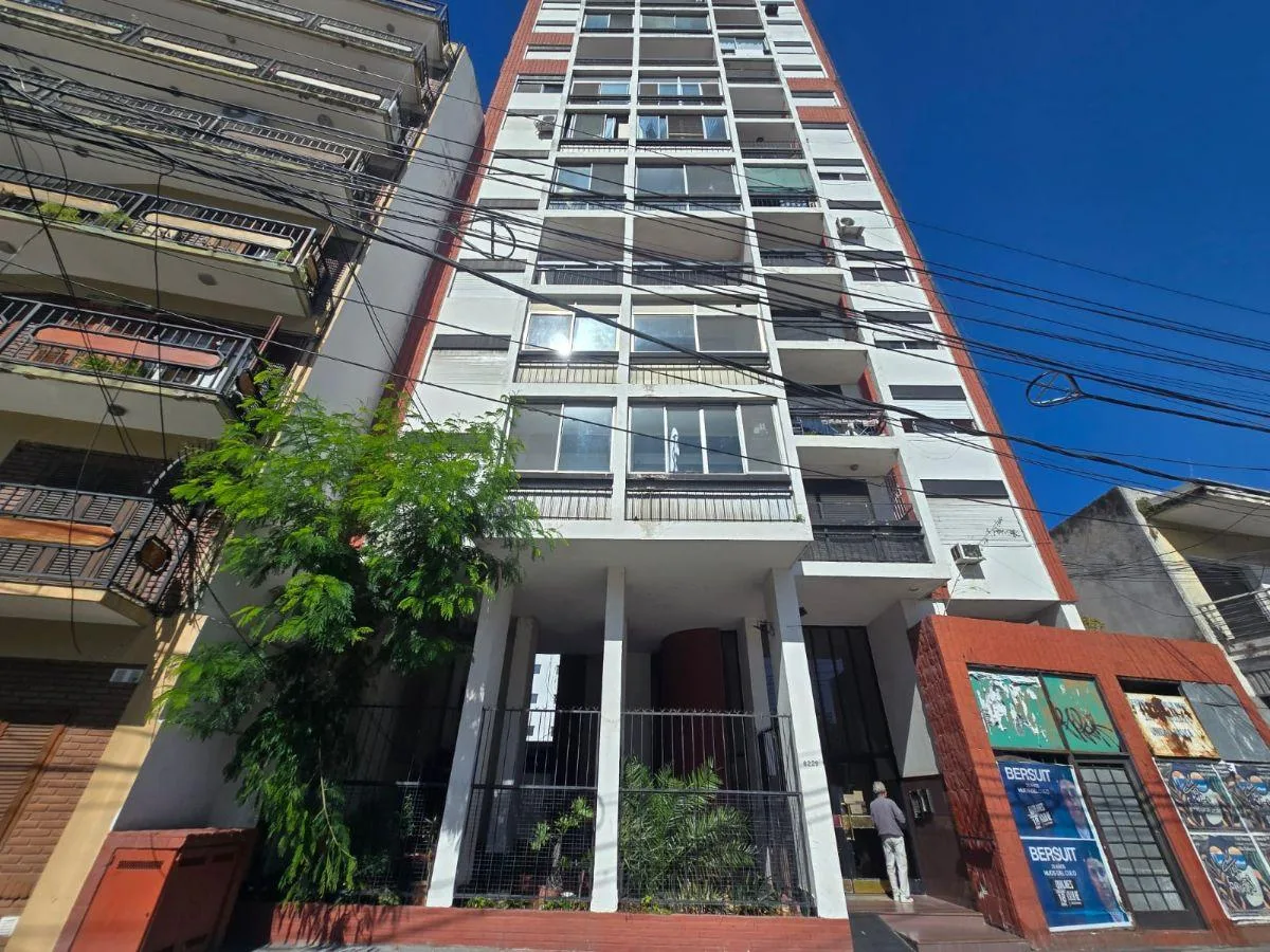 Квартира с двумя комнатами в Avellaneda