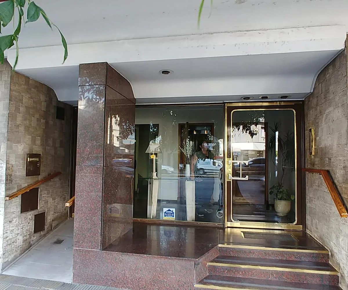 Квартира с 1 спальней в Lanús Oeste