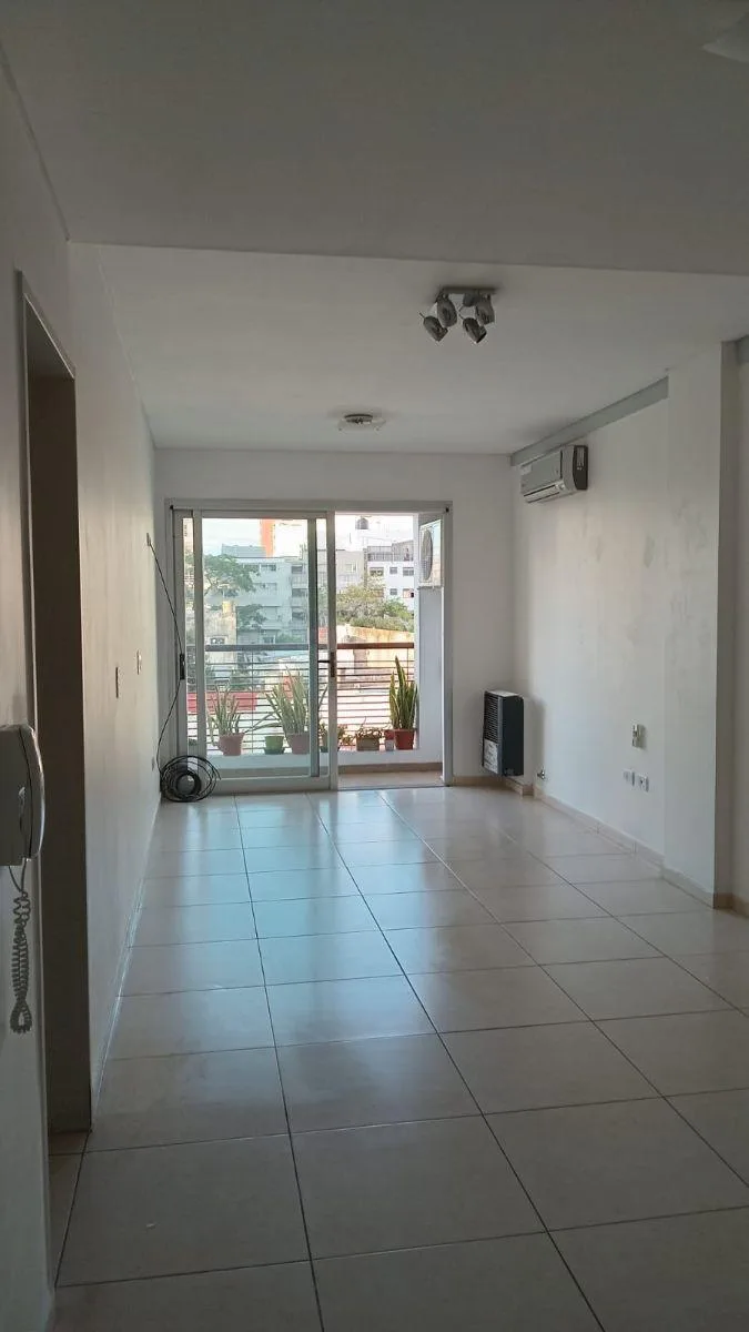 Studio apartment with balcony in La Plata