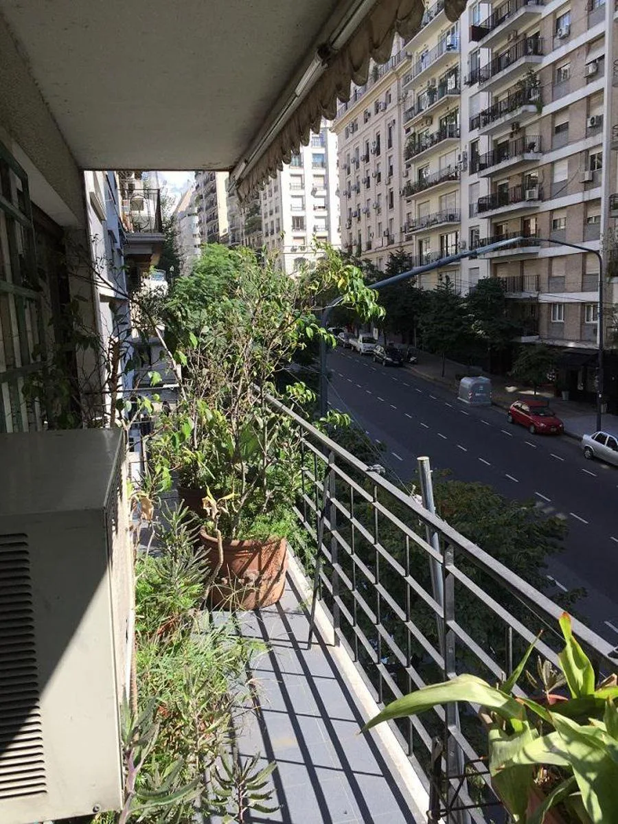 Departamento de 4 ambientes en Recoleta con cochera móvil