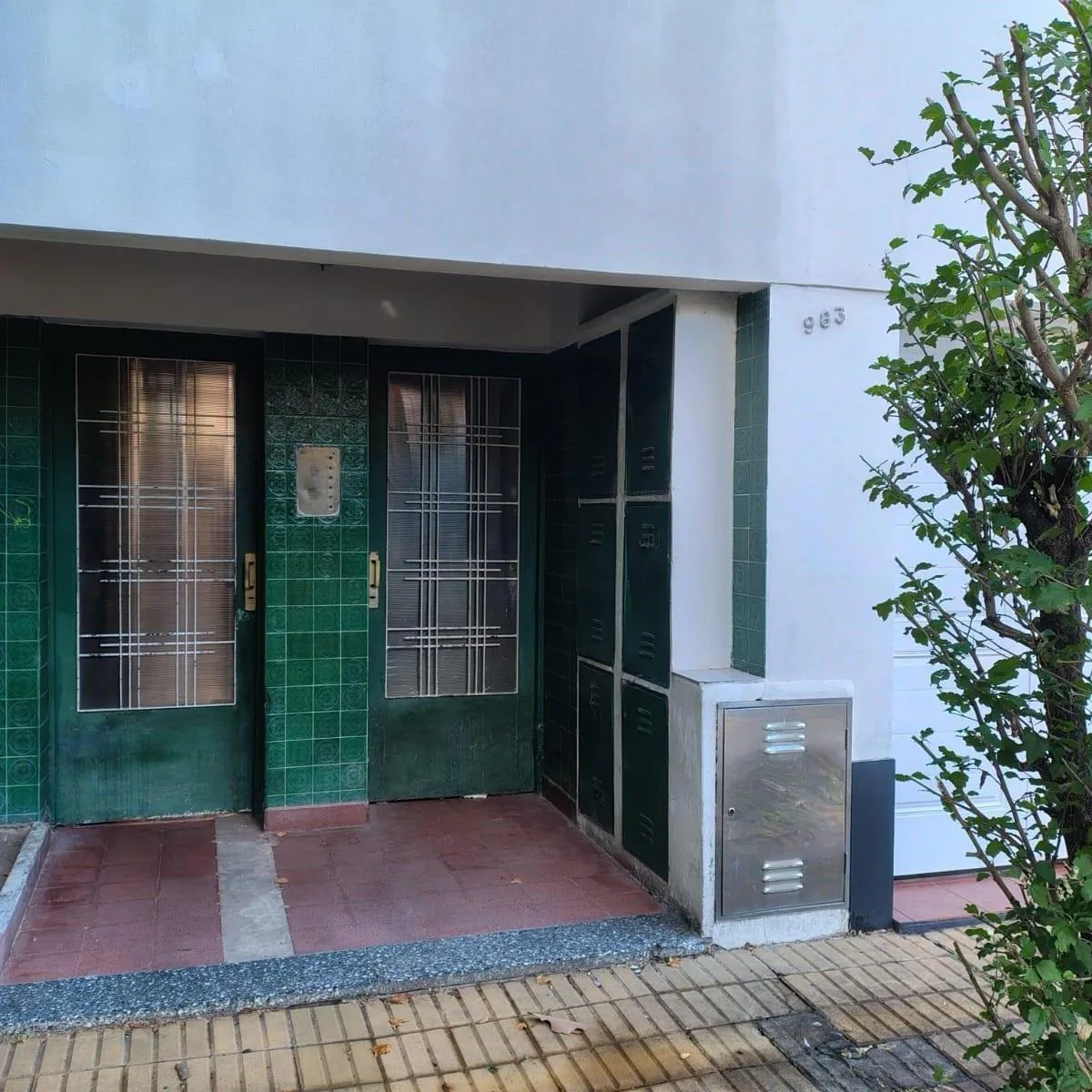 Two-room PH in Lomas de Zamora Este