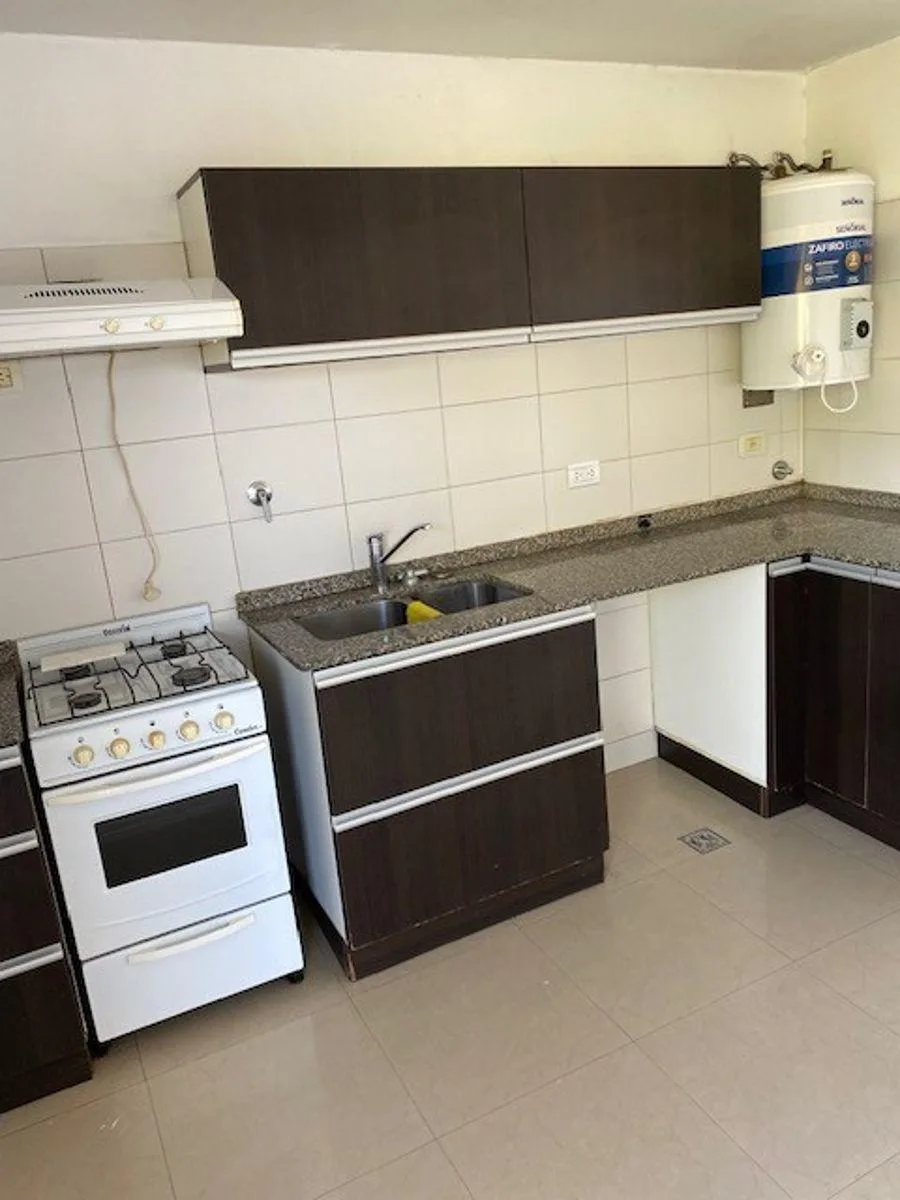 Apartamento de 1 quarto para alugar em Lanús Este