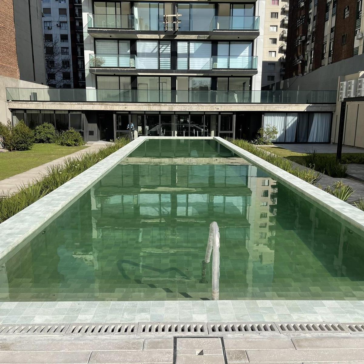 Новая квартира-студия в Almagro с балконом