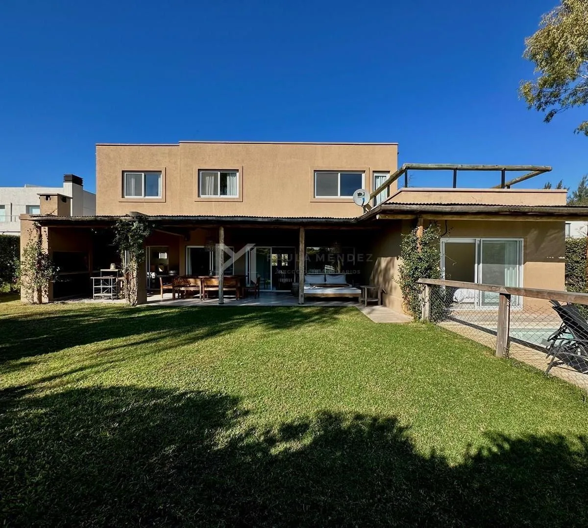 Furnished five-bedroom house in La Comarca, Tigre