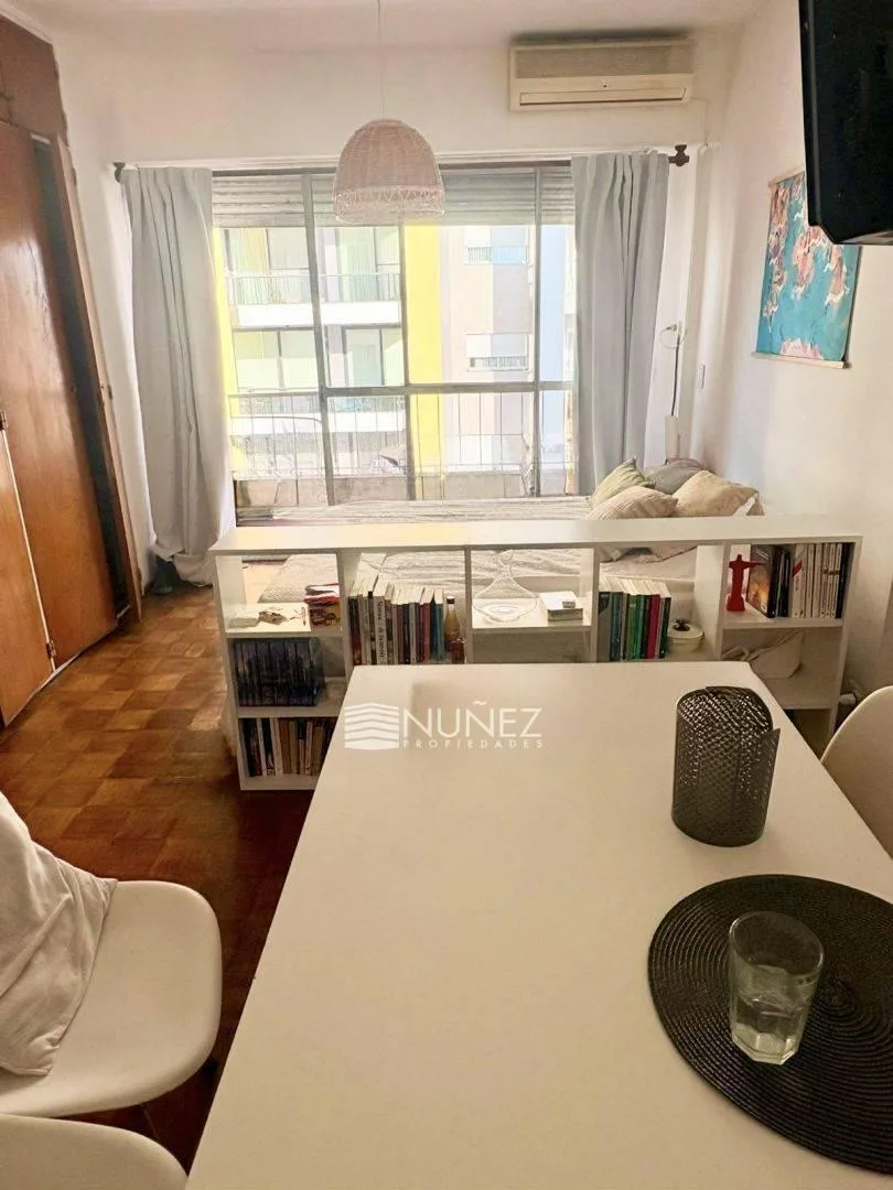 Kitnet de 1 ambiente com varanda em Avellaneda