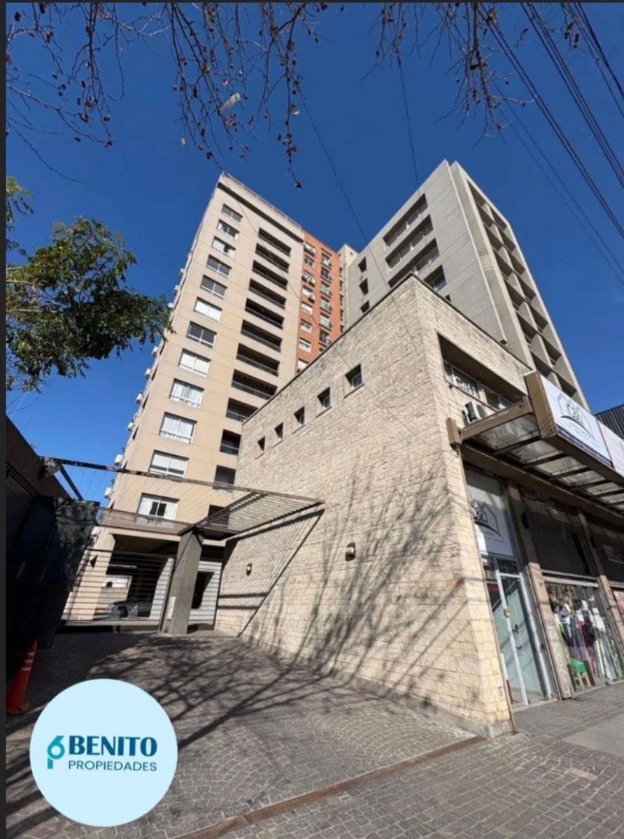 3 Ambientes con Cochera en Alquiler. Punto Urbano