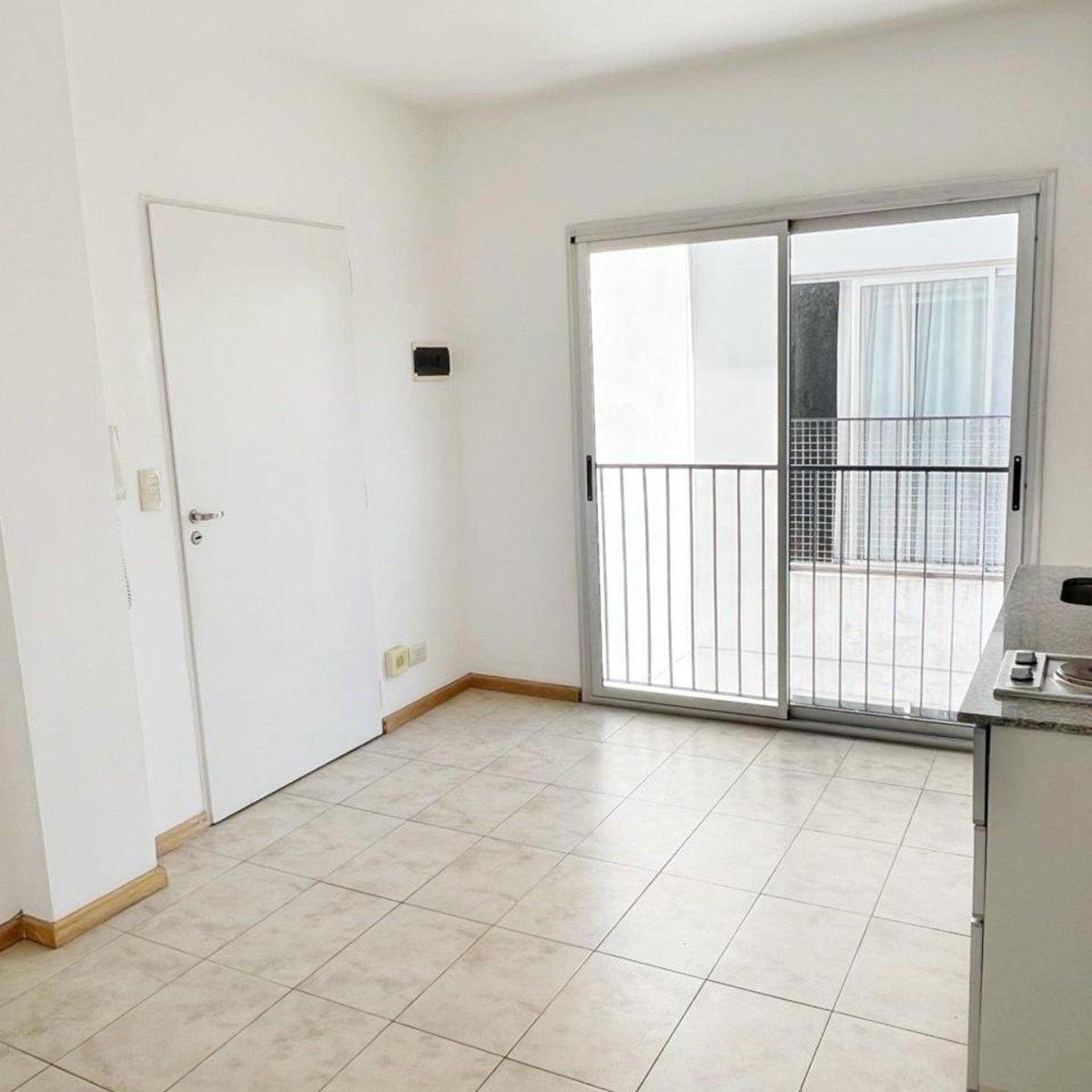 Квартира-студия с балконом в Villa Devoto