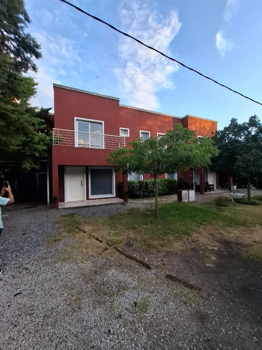 Apartamento de 4 ambientes em Los Rosales, Canning