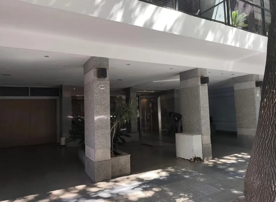 Apartamento de 1 quarto em Flores