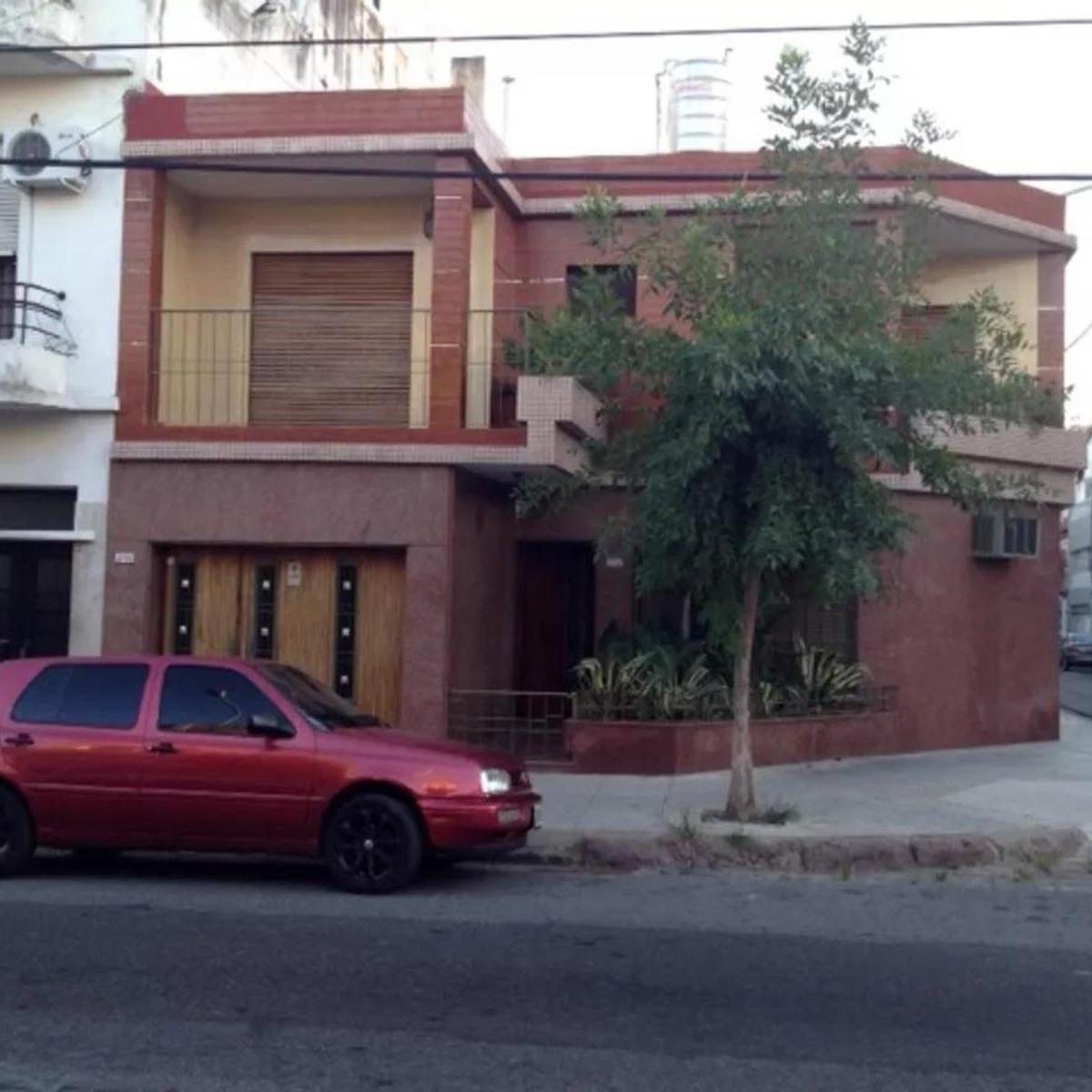 Casa en Alquiler - 4 Dorm. 2 Baños - 300 m&sup2; - Caballito
