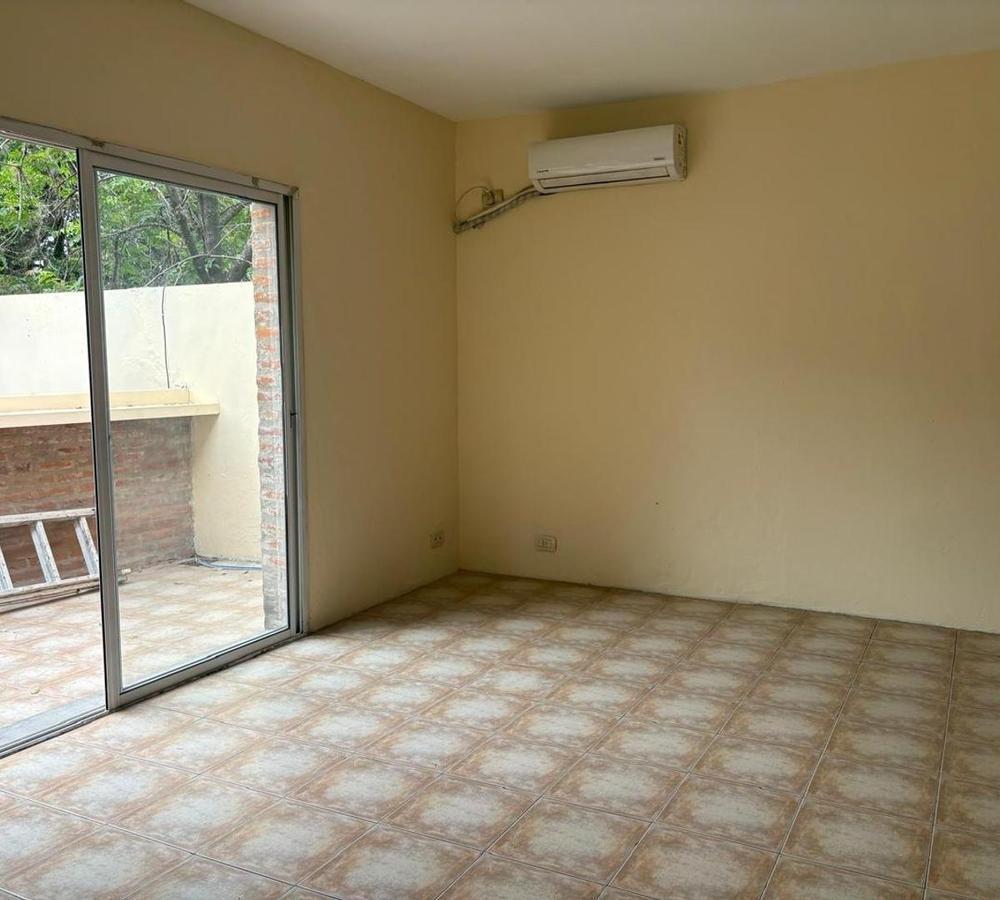 Kitnet de 1 dormitório frente em Ituzaingó Norte, 40 m²