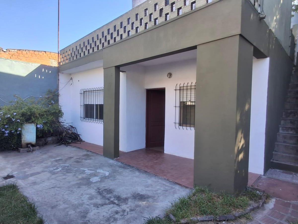 Дом с 1 спальней в Virreyes