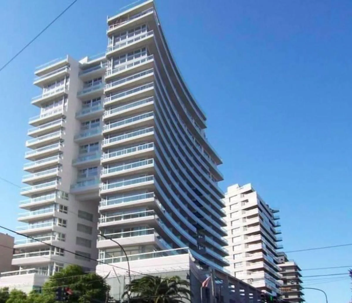 Departamento de 2 ambientes con balcón y vista al río en Olivos