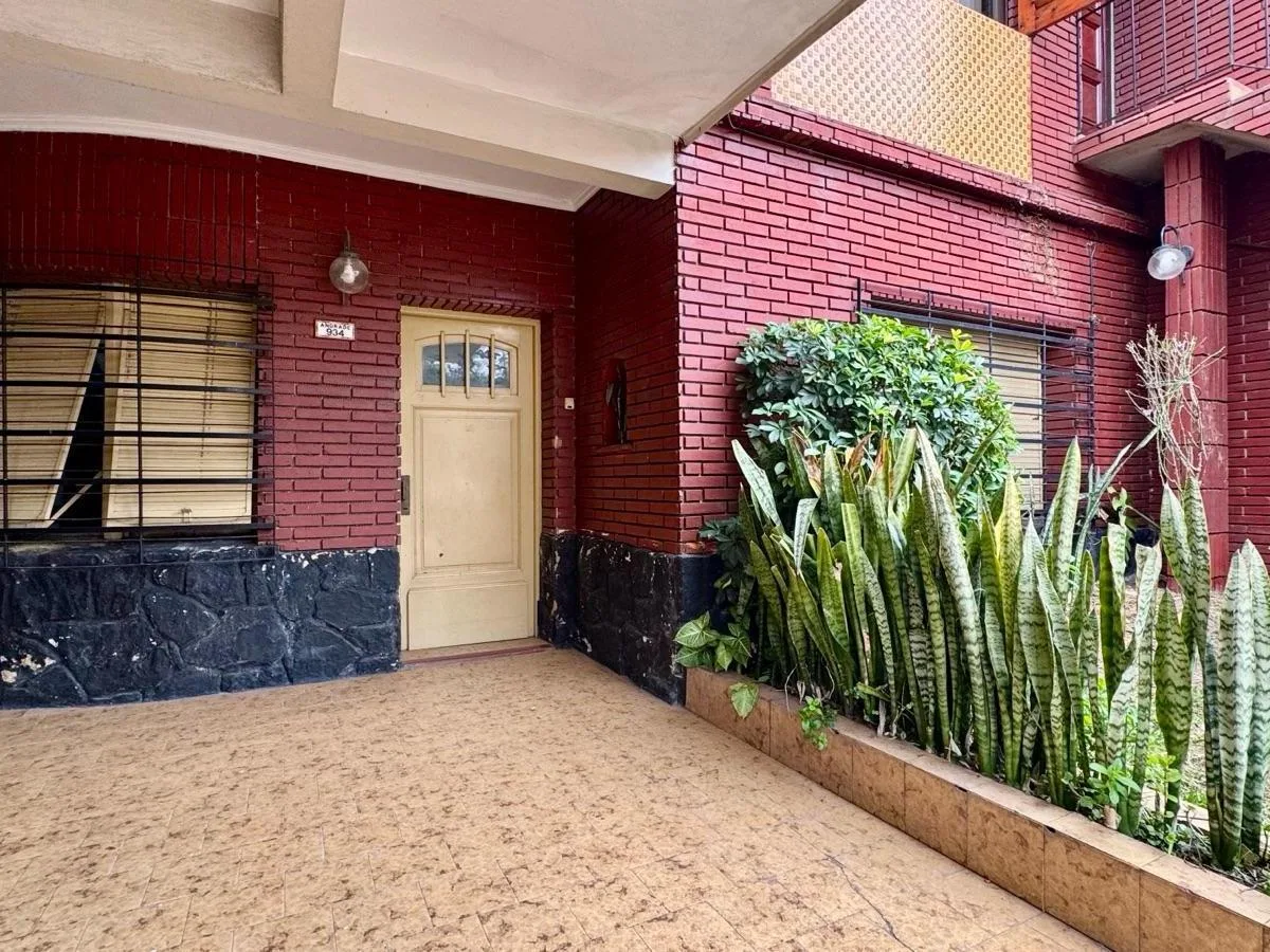 Kitnet para alugar em Mataderos com vaga de garagem