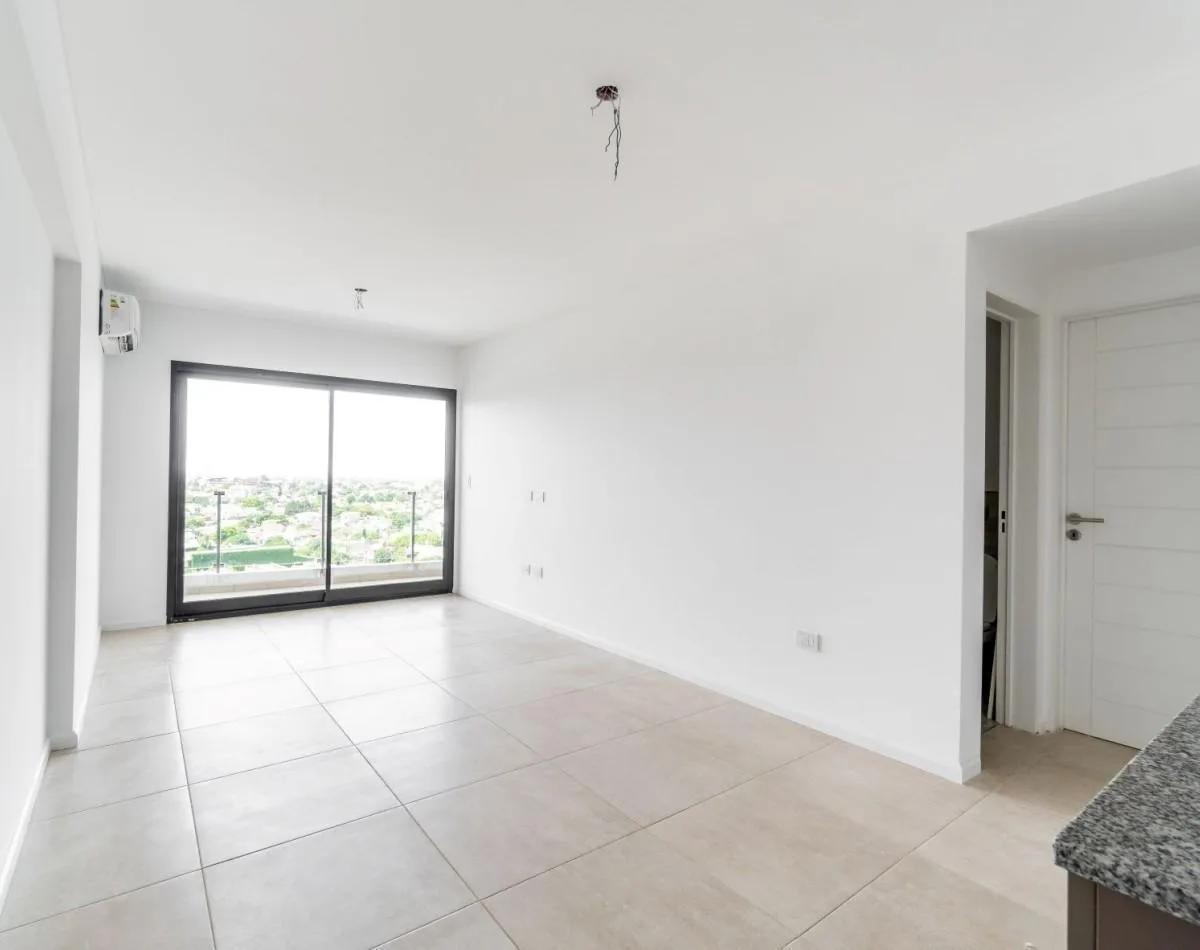 Apartamento de dois ambientes com 1 quarto em Lanús