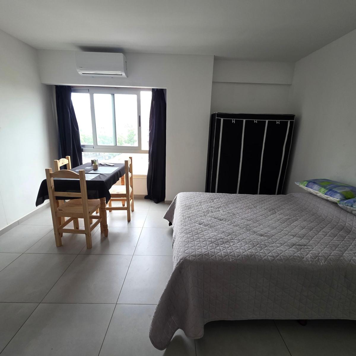 Kitnet de 1 ambiente com vista aberta em Ituzaingó