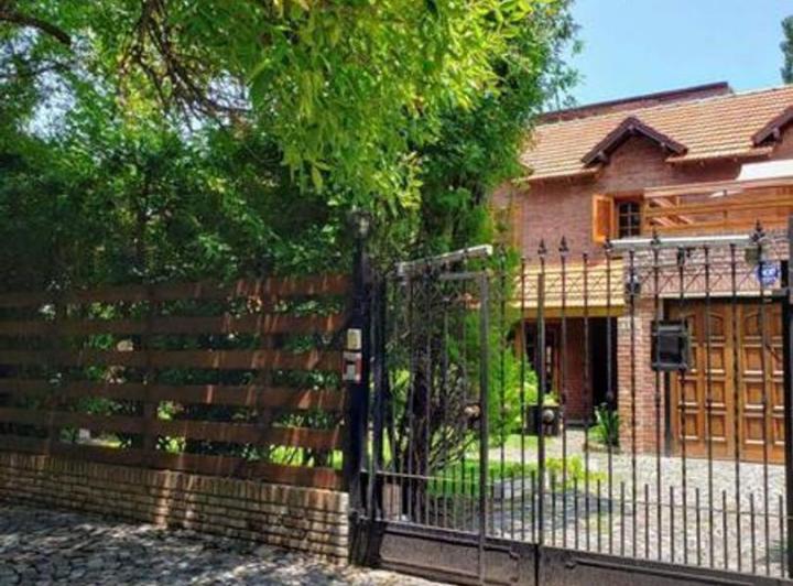 Casa de 3 dormitórios em Martínez