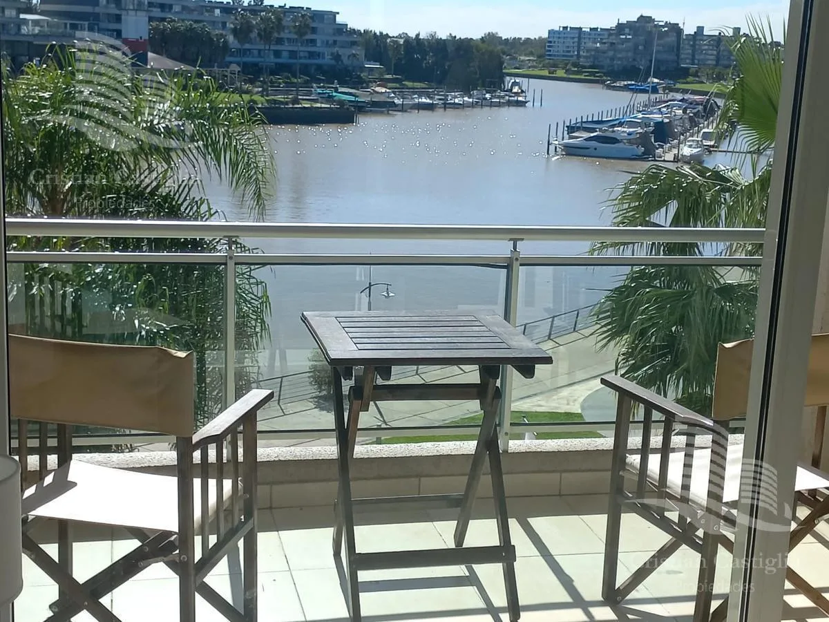 Apartamento de dois ambientes em Tigre