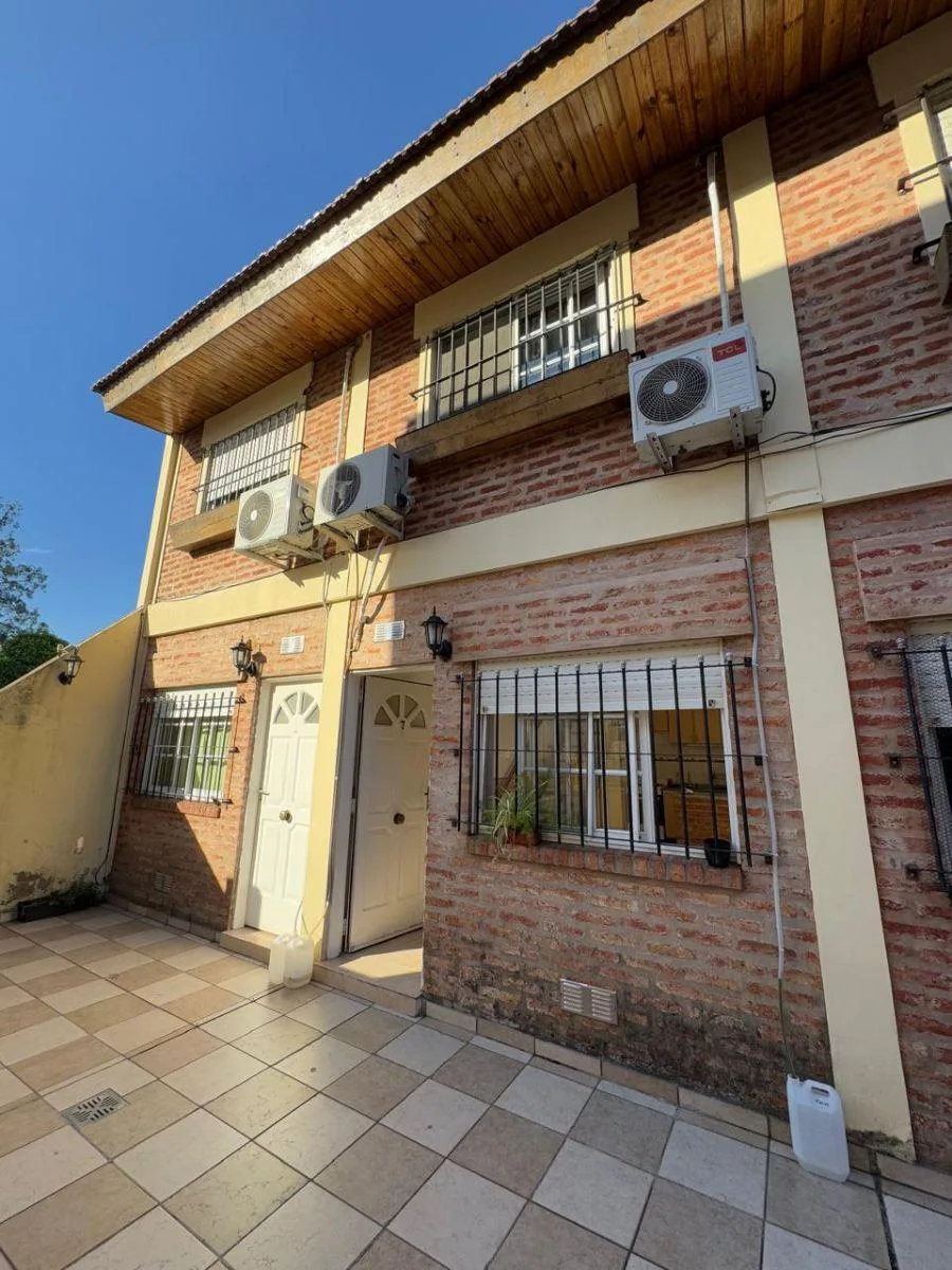 Alquiler Duplex 2 Amb. (Atras) $450.000