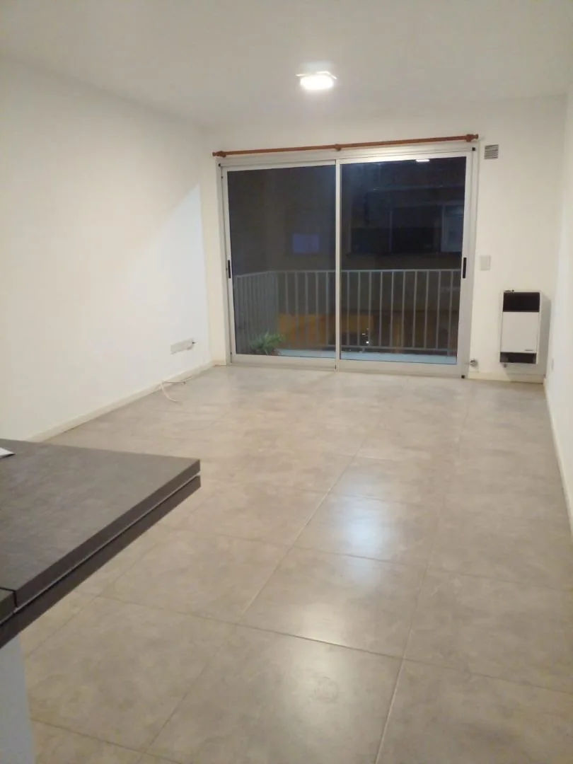 Two-room apartment with balcony in Tigre