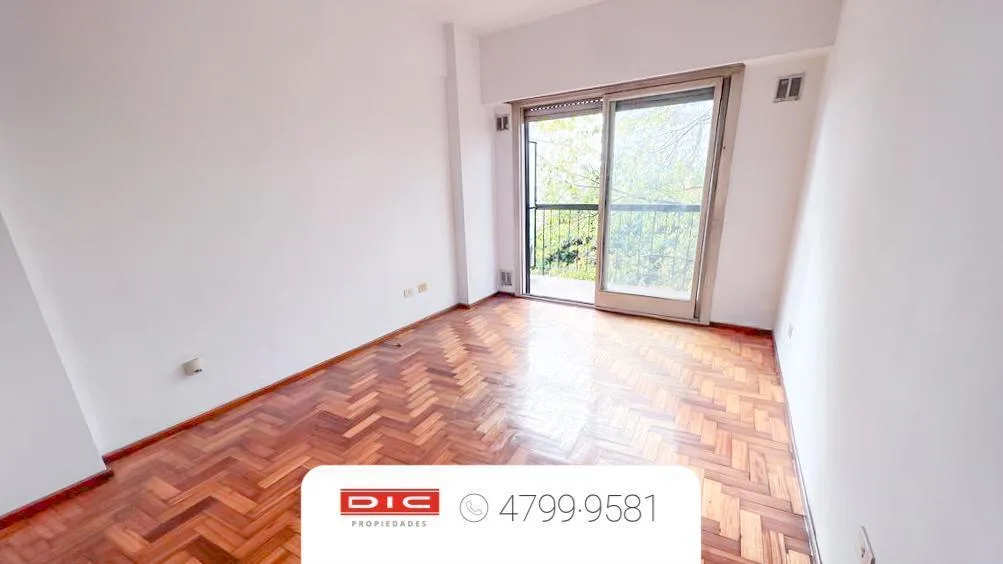 Departamento de 2 ambientes con balcón en Olivos