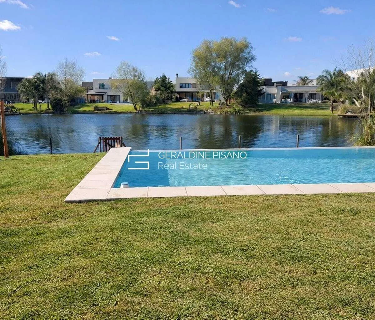 Casa com 5 dormitórios em El Cantón Norte, Escobar