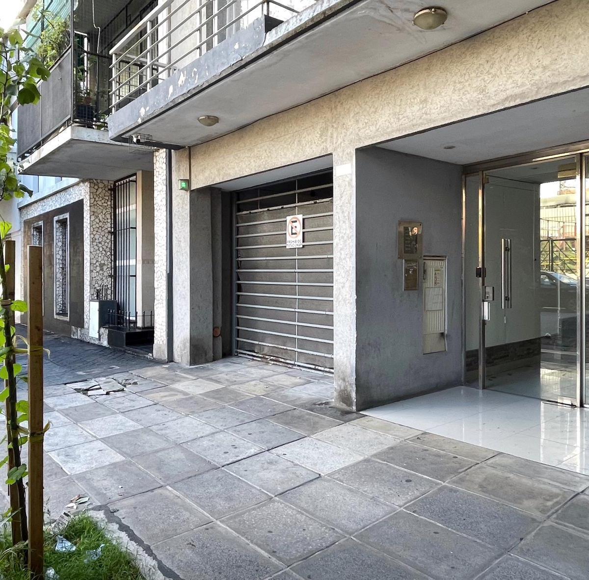 Two-room apartment in Almagro