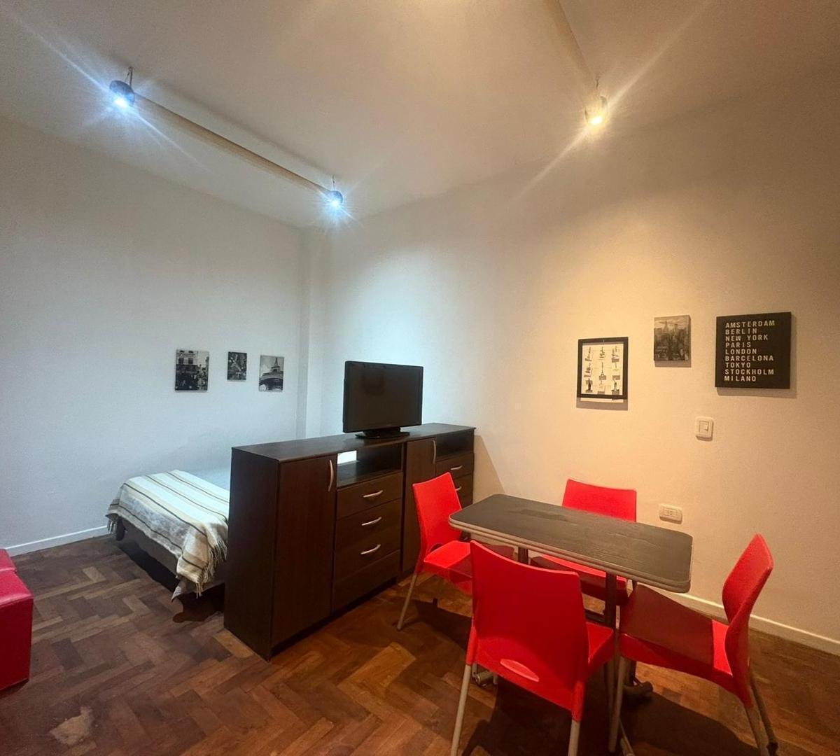 Kitnet mobiliada em San Nicolás