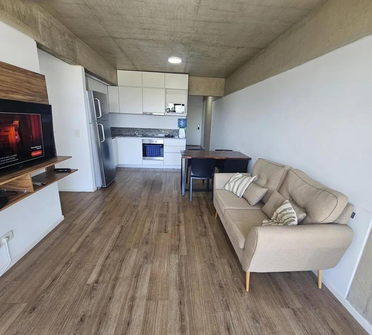 Mobiliado de 2 ambientes com varanda em San Telmo