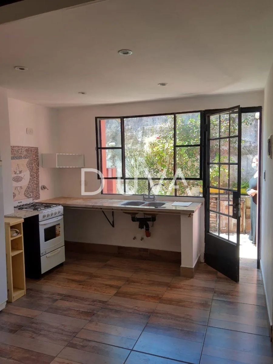 Studio apartment on Calle 54 in La Plata